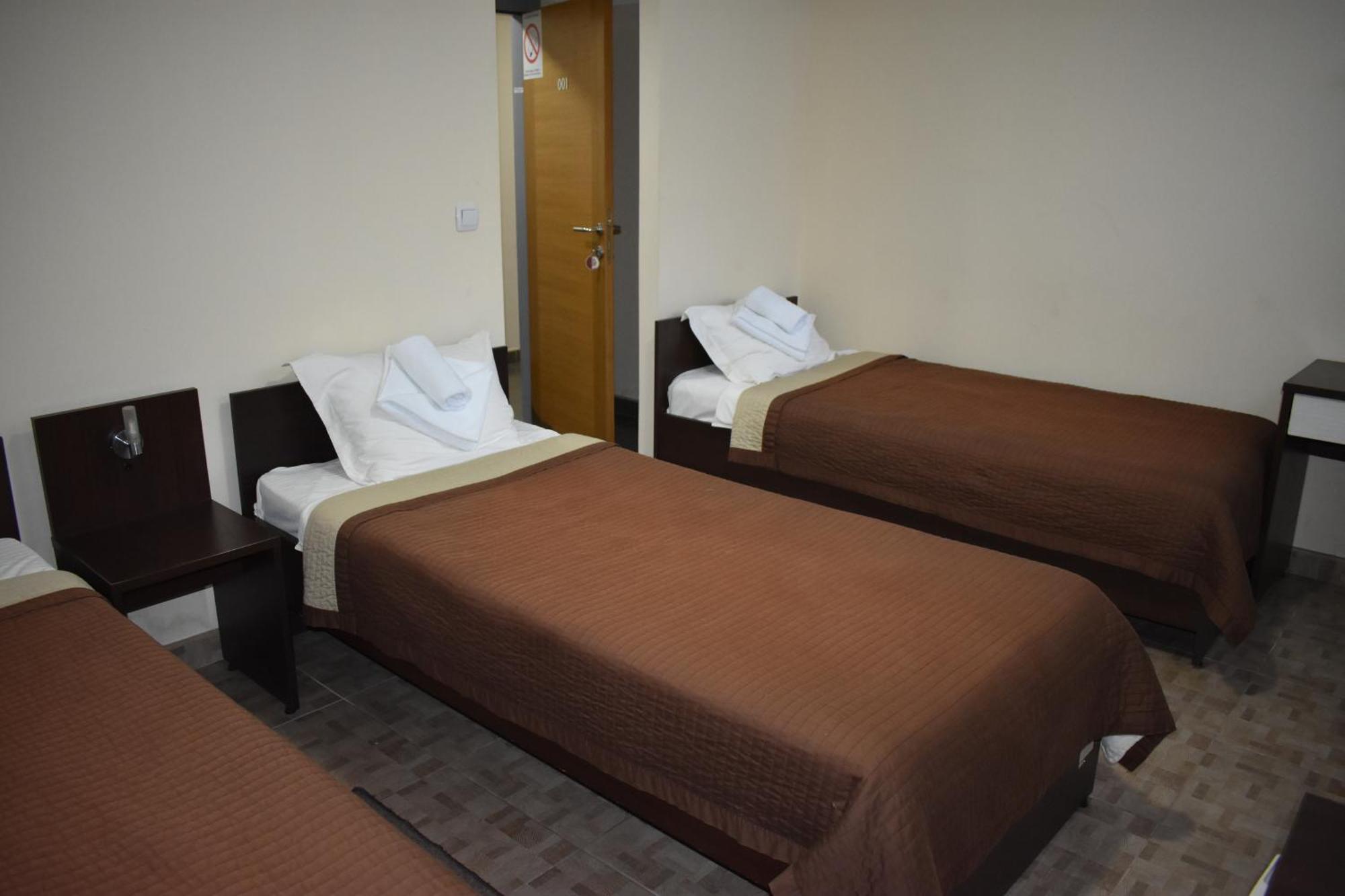 Garni Hotel Lion Jagodina Dış mekan fotoğraf