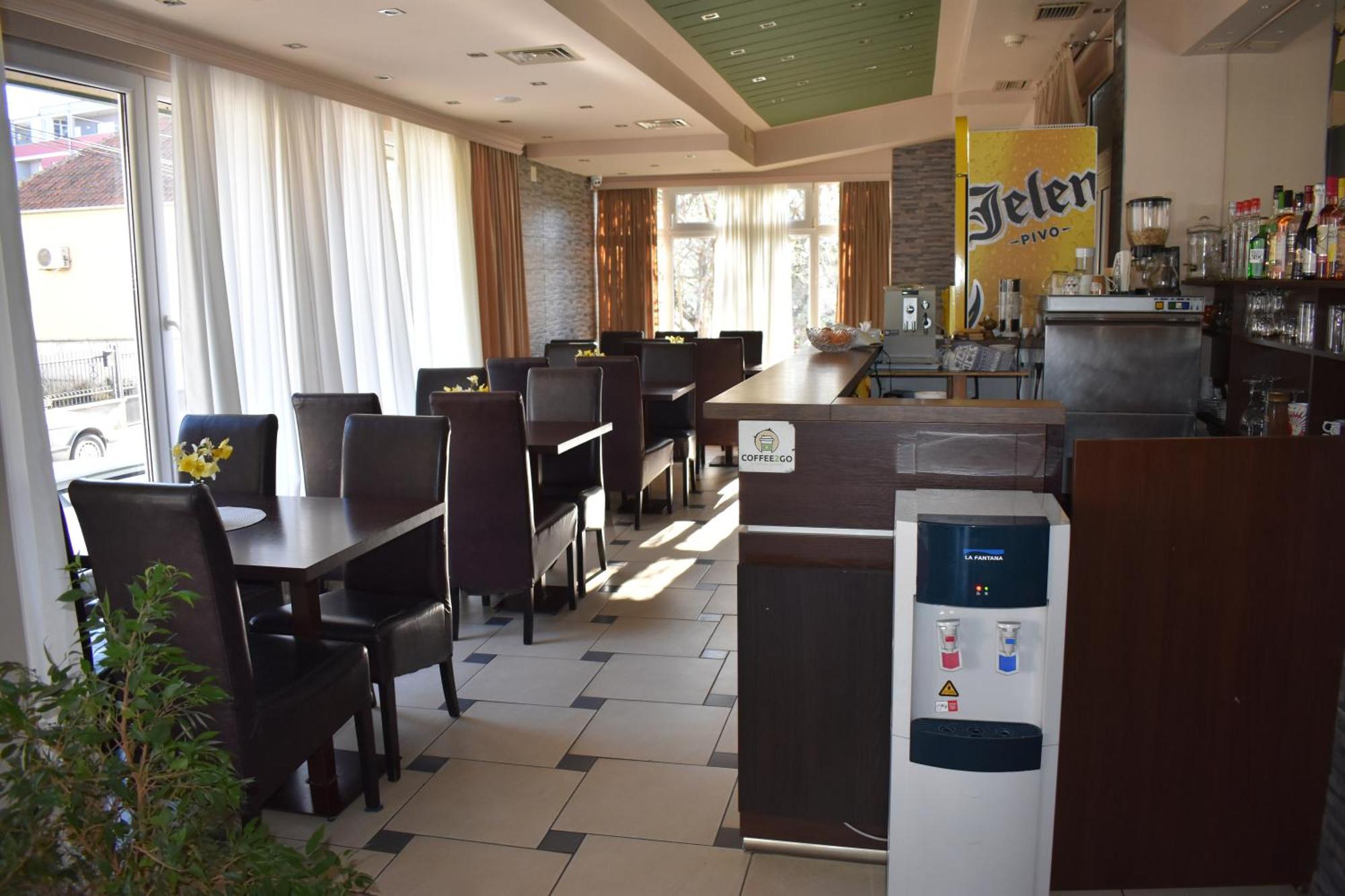 Garni Hotel Lion Jagodina Dış mekan fotoğraf