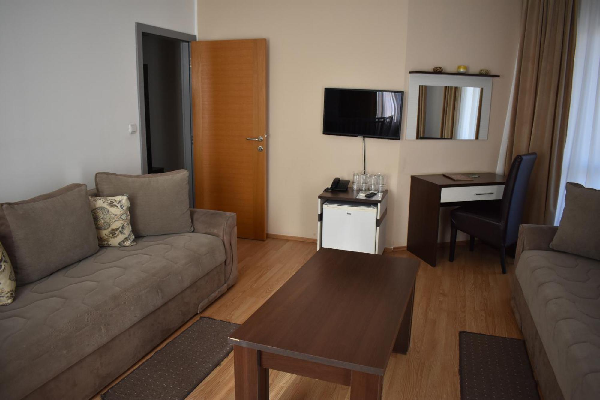 Garni Hotel Lion Jagodina Dış mekan fotoğraf