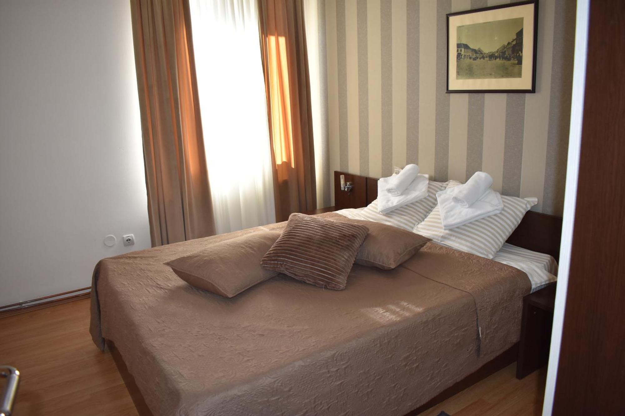 Garni Hotel Lion Jagodina Dış mekan fotoğraf