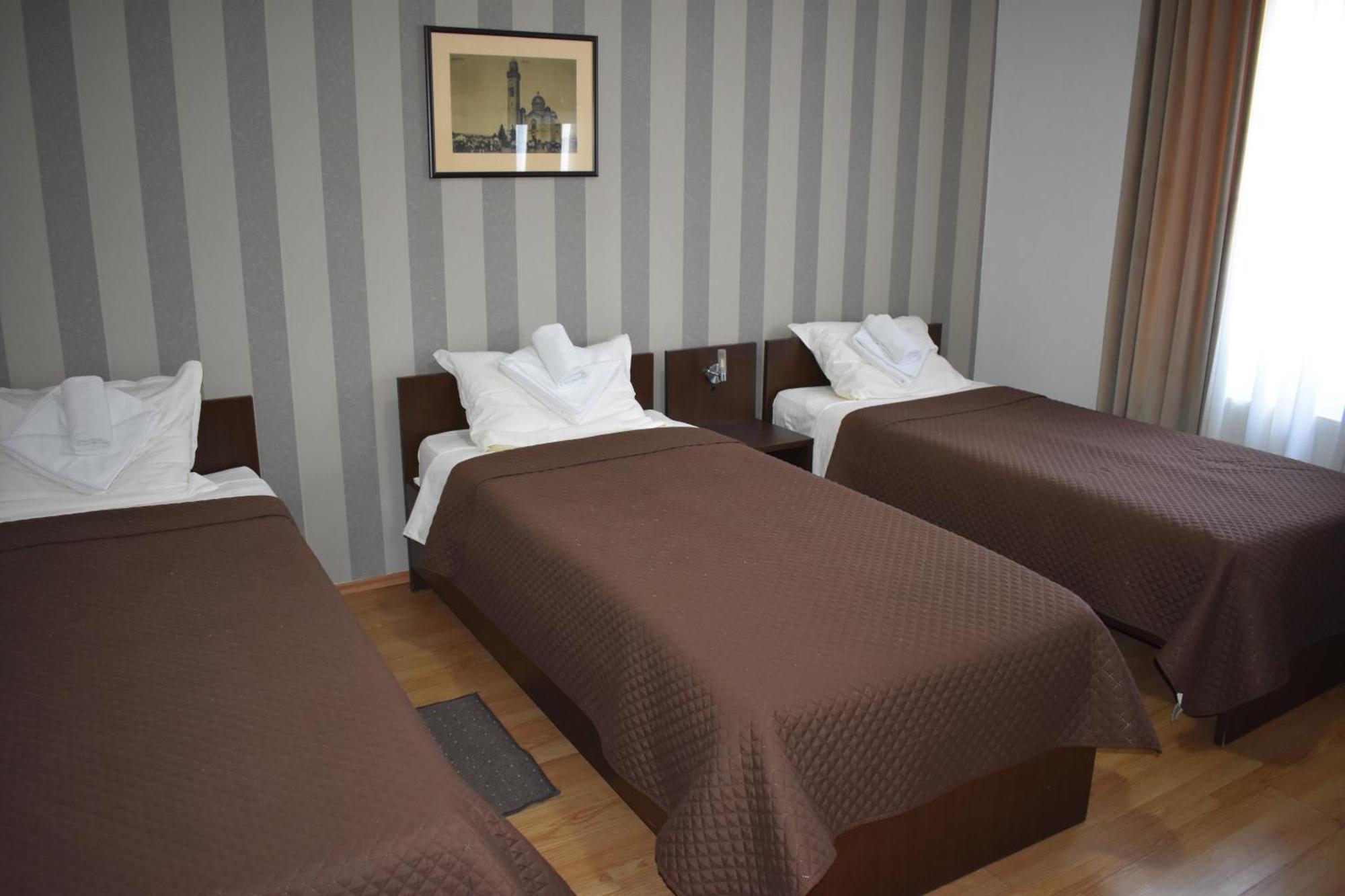 Garni Hotel Lion Jagodina Dış mekan fotoğraf