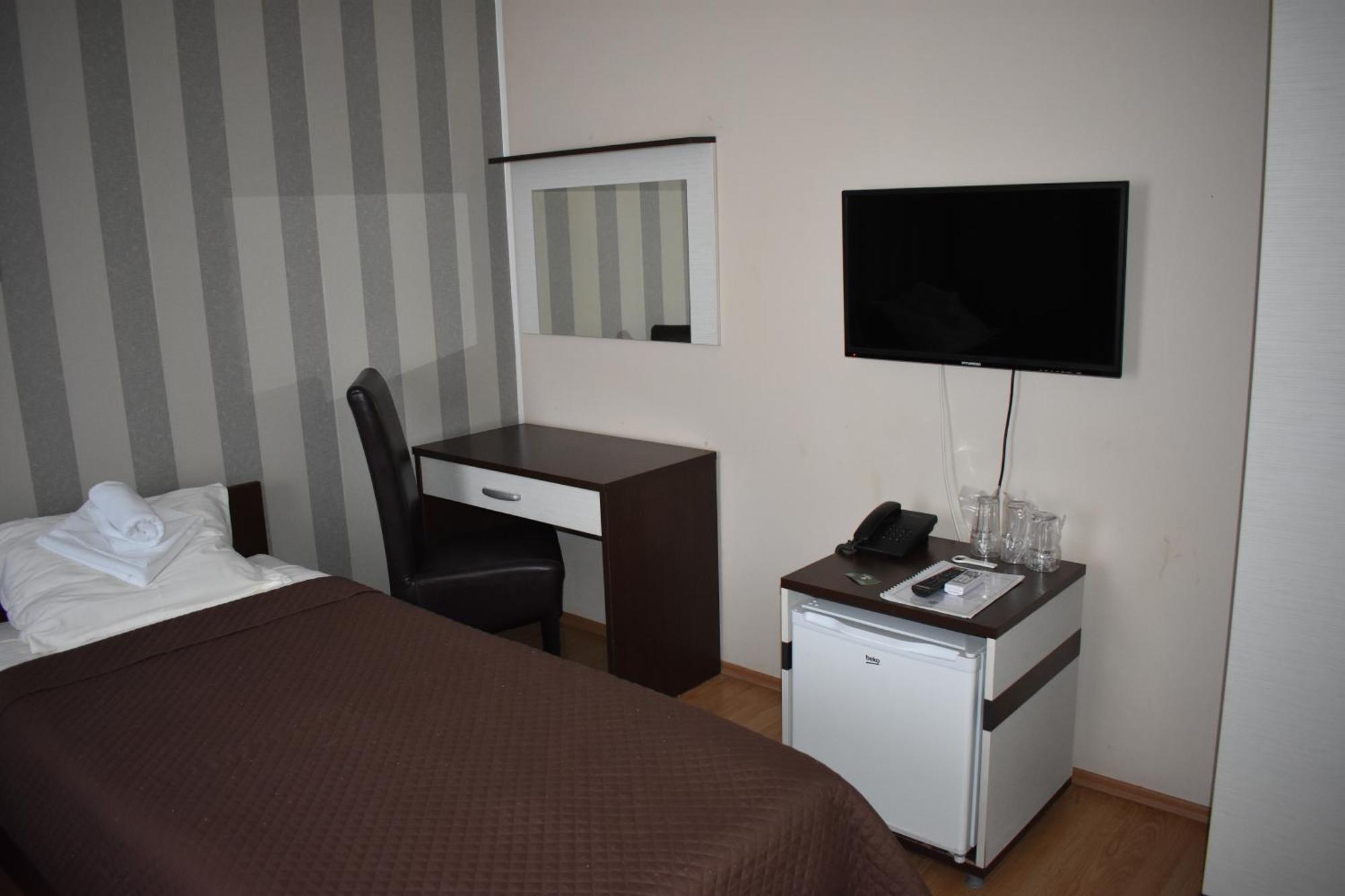 Garni Hotel Lion Jagodina Dış mekan fotoğraf