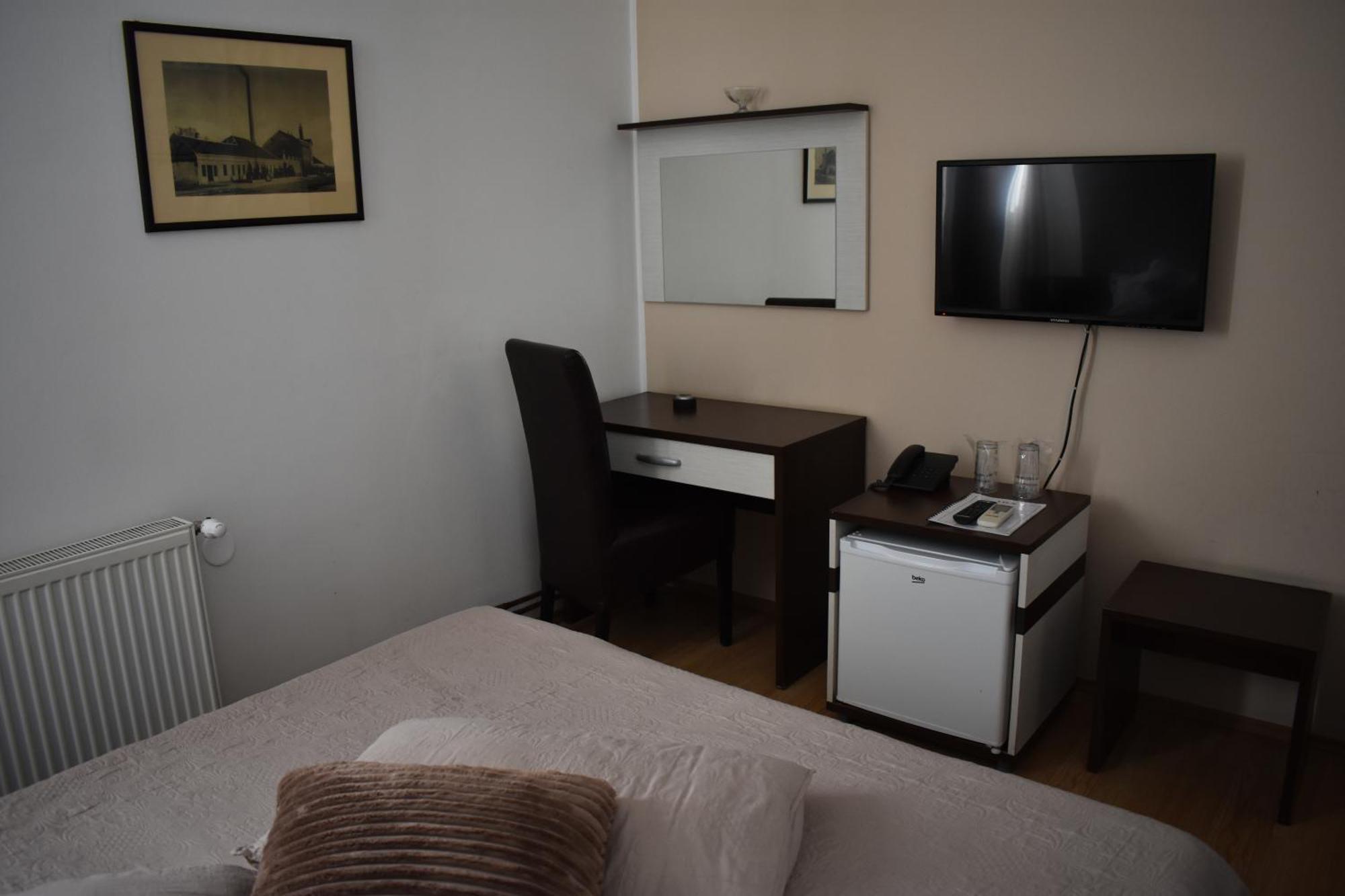 Garni Hotel Lion Jagodina Dış mekan fotoğraf