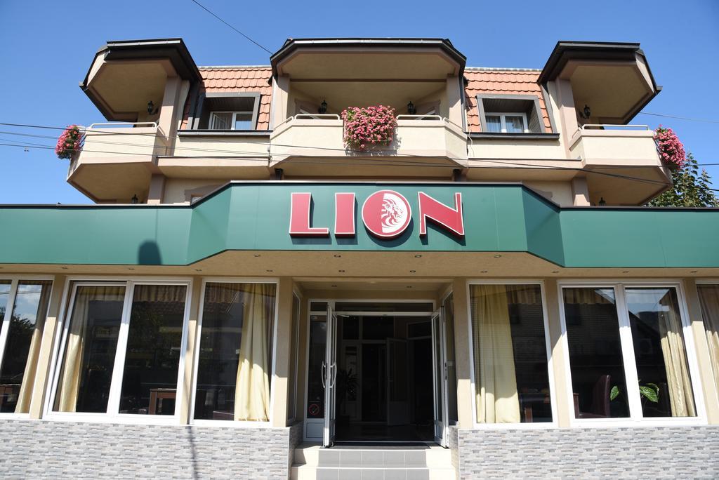 Garni Hotel Lion Jagodina Dış mekan fotoğraf